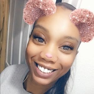 Meet your Posher, Ayanna